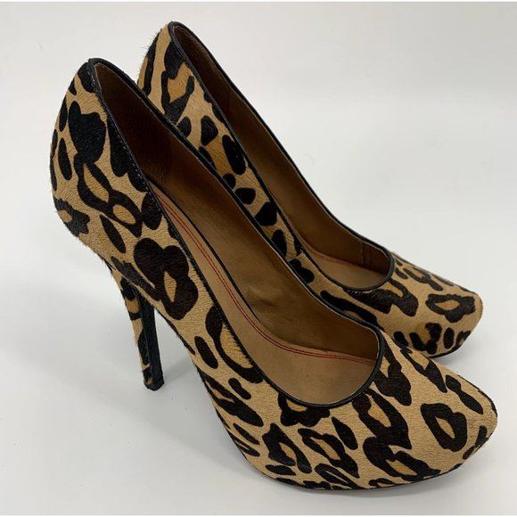 Saks 5/48 Leopard Pumps Size 38 (7.5) - Picture 2 of 8